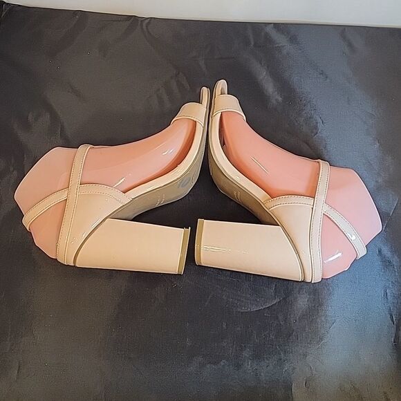 FOREVER 21 ANKLE STRAP OPEN TOE TWO STRAP BAND BLOCK HEEL SANDAL - Picture 10 of 15